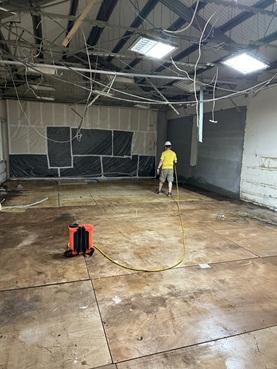 長安室內裝修工程行 - 湖山國小-幼兒班室內地坪-環境消毒