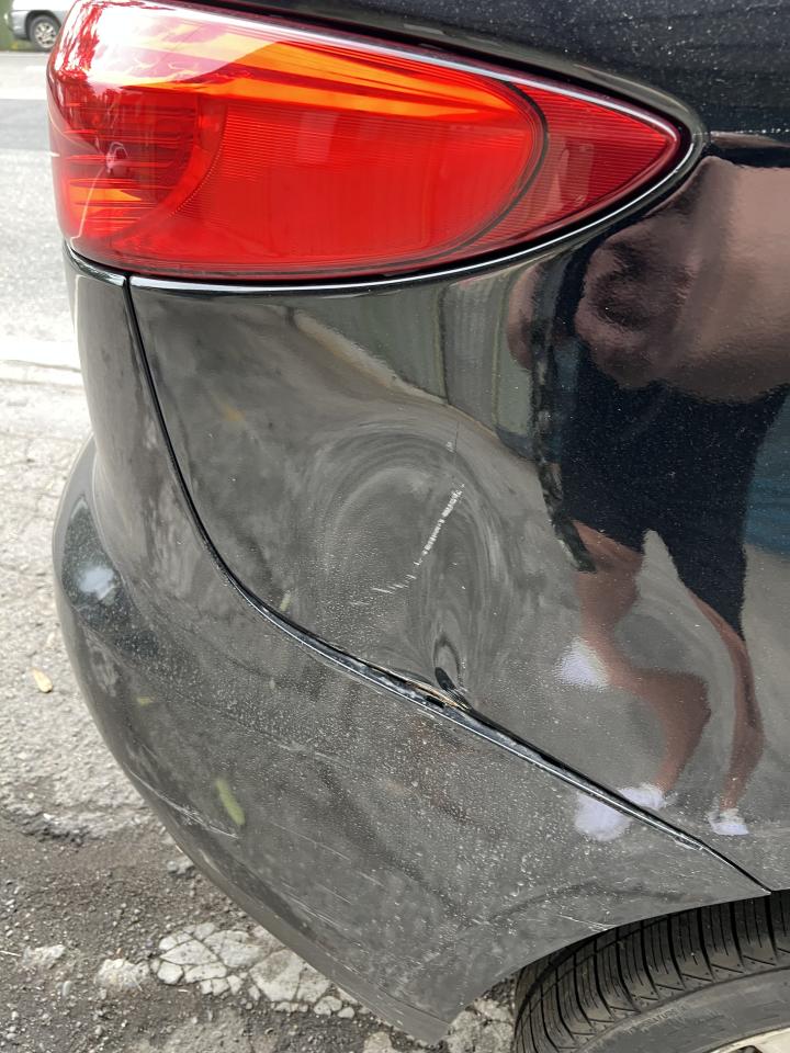 汽車板金烤漆案件圖片