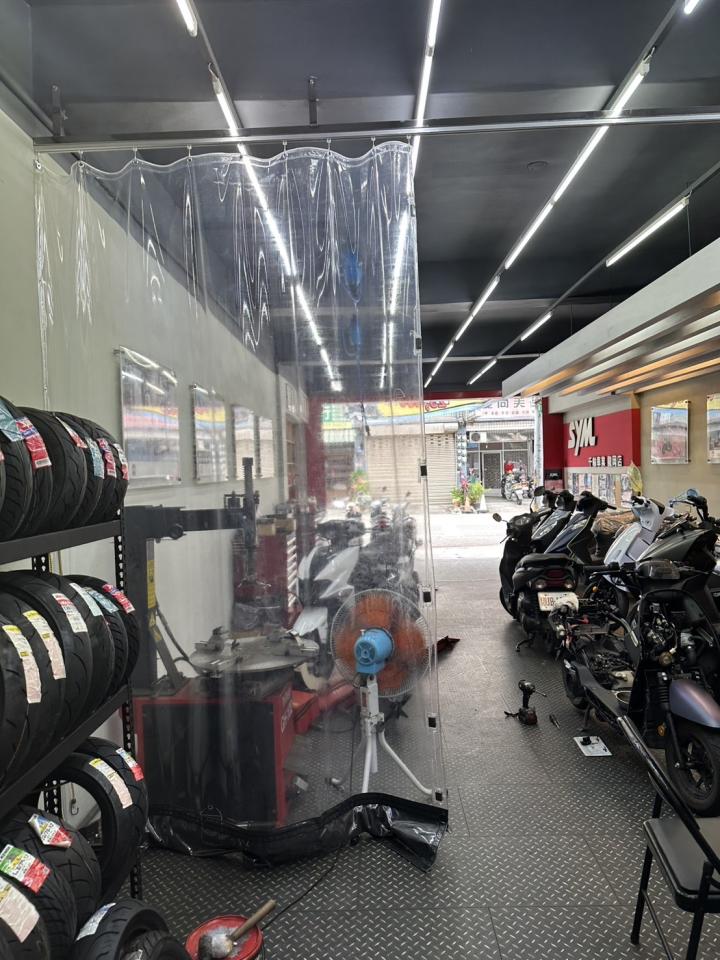 遮雨棚安裝案件圖片