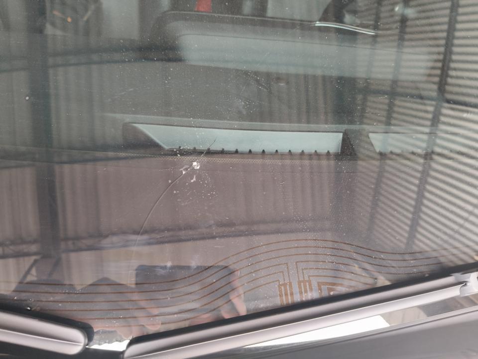 汽車玻璃修補案件圖片 汽車玻璃修補案件圖片
