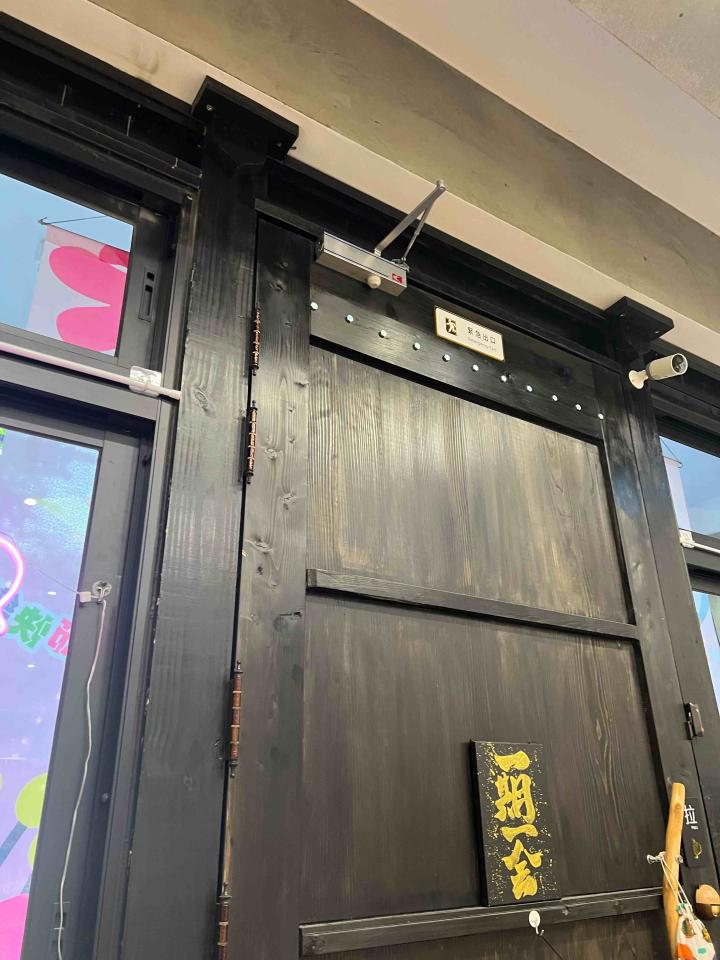 玻璃門案件圖片 玻璃門案件圖片