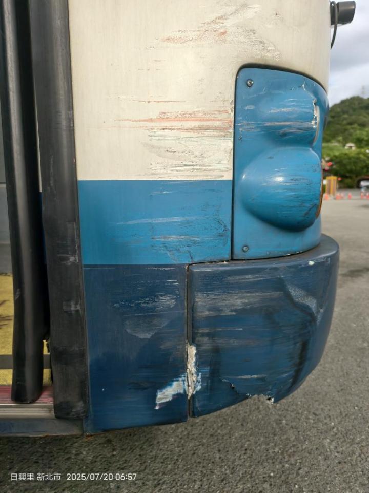 汽車板金烤漆案件圖片