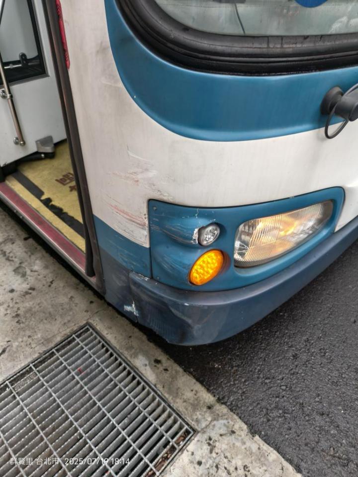 汽車板金烤漆案件圖片