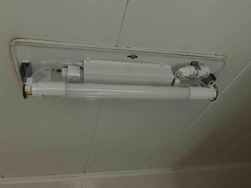 燈具維修案件圖片 燈具維修案件圖片
