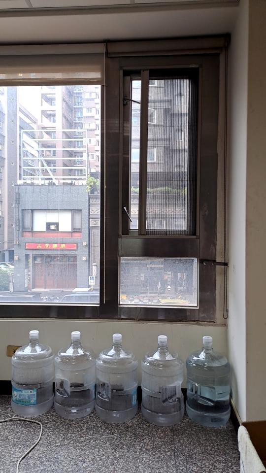 玻璃清潔案件圖片 玻璃清潔案件圖片