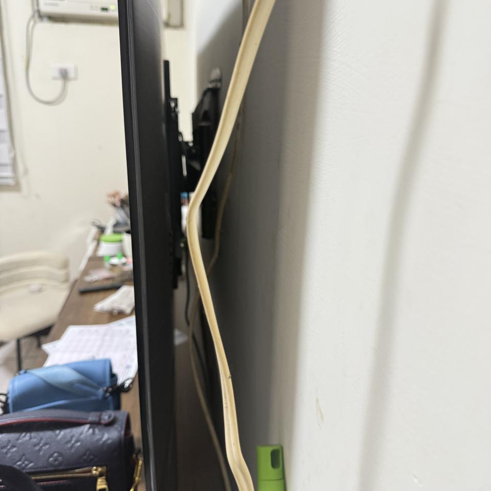 電視壁掛架安裝案件圖片 電視壁掛架安裝案件圖片