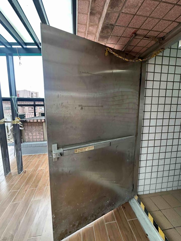 門片安裝案件圖片