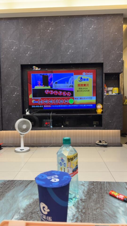 電視壁掛架安裝案件圖片