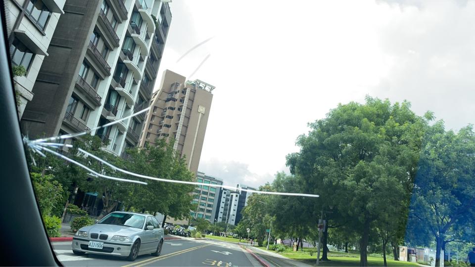 汽車玻璃修補案件圖片 汽車玻璃修補案件圖片
