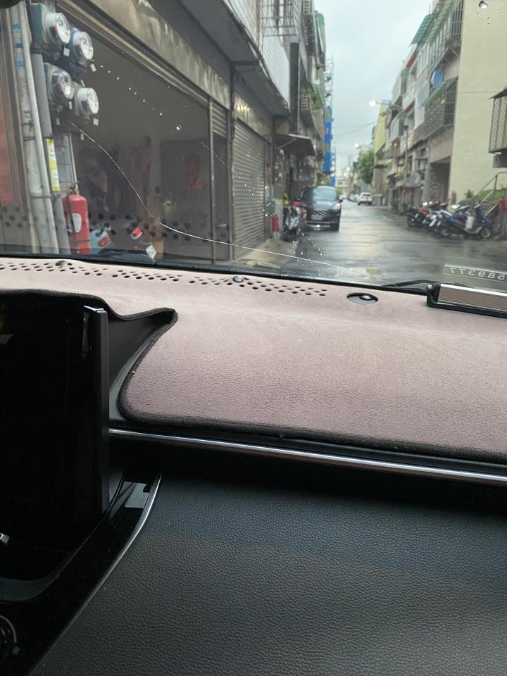 汽車玻璃修補案件圖片