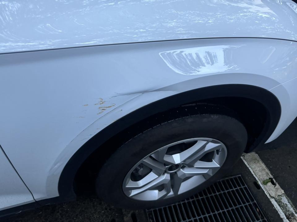 汽車板金烤漆案件圖片