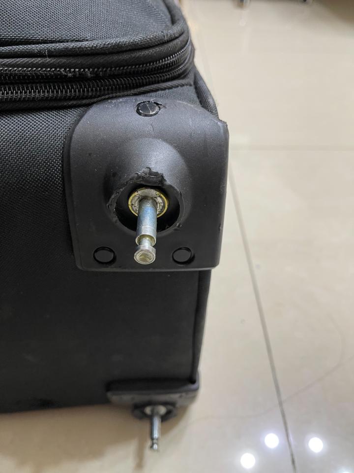 行李箱維修案件圖片