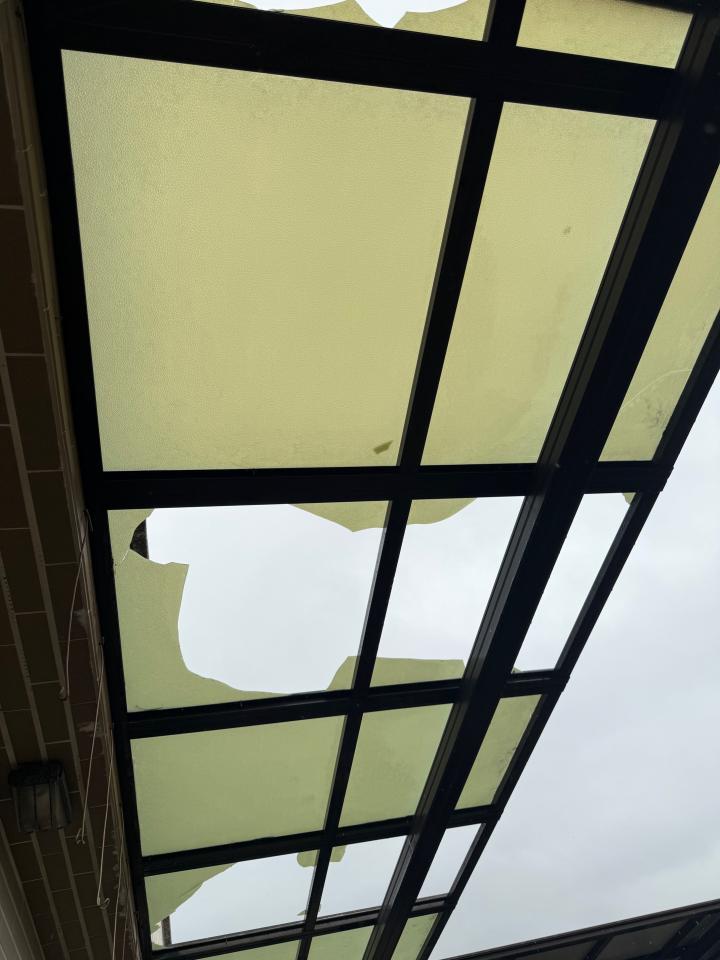 遮雨棚安裝案件圖片