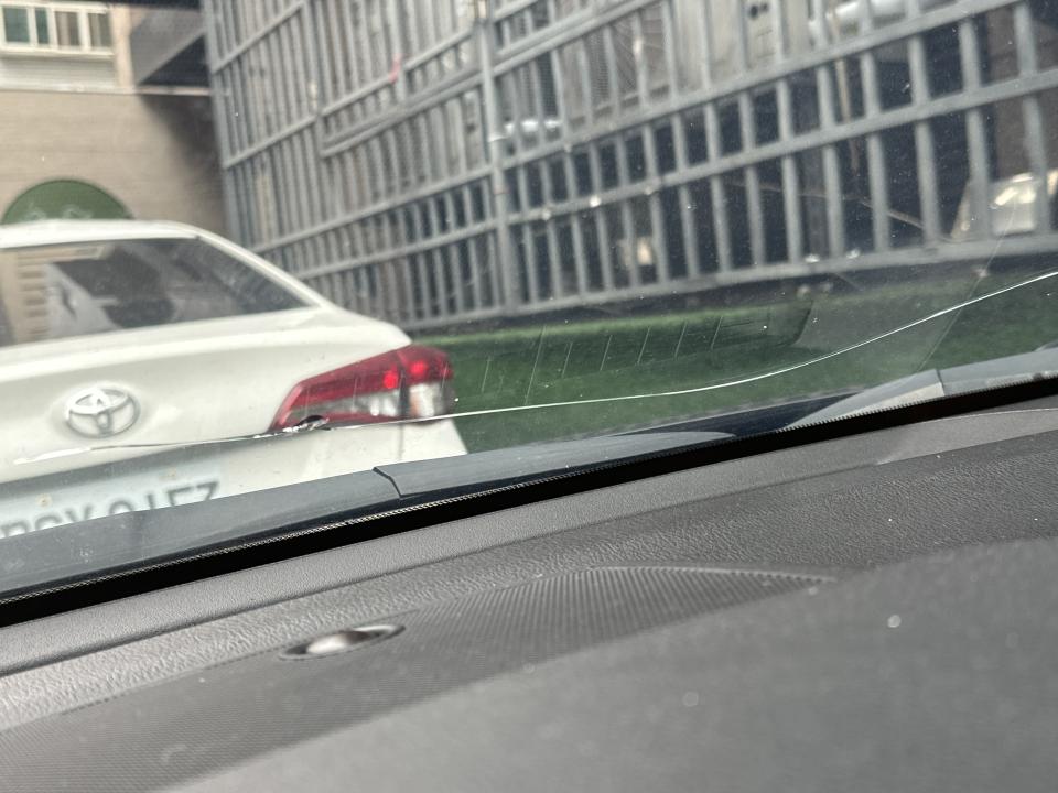 汽車玻璃修補案件圖片