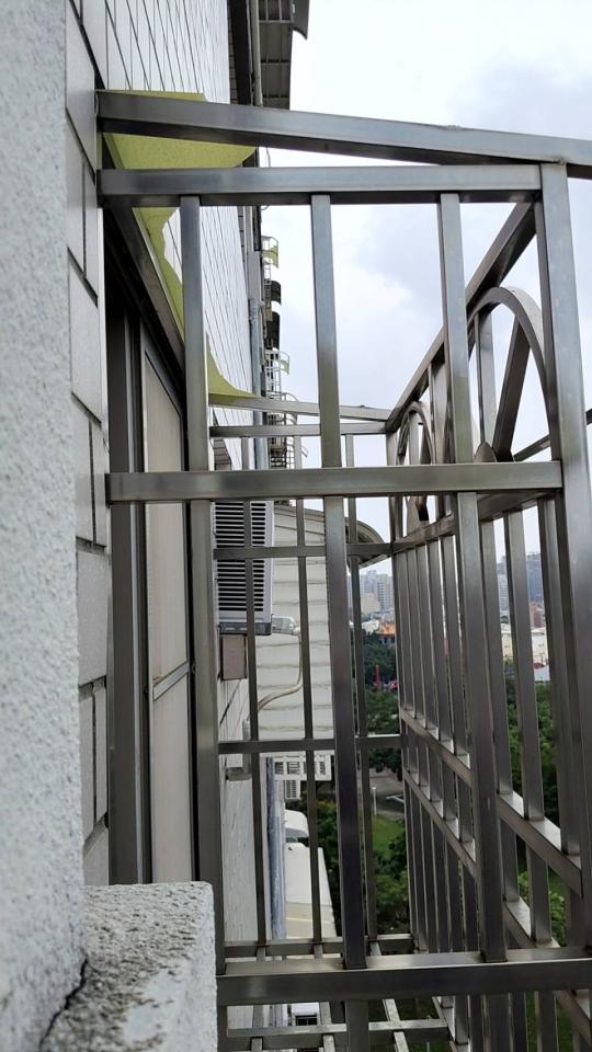 遮雨棚安裝案件圖片