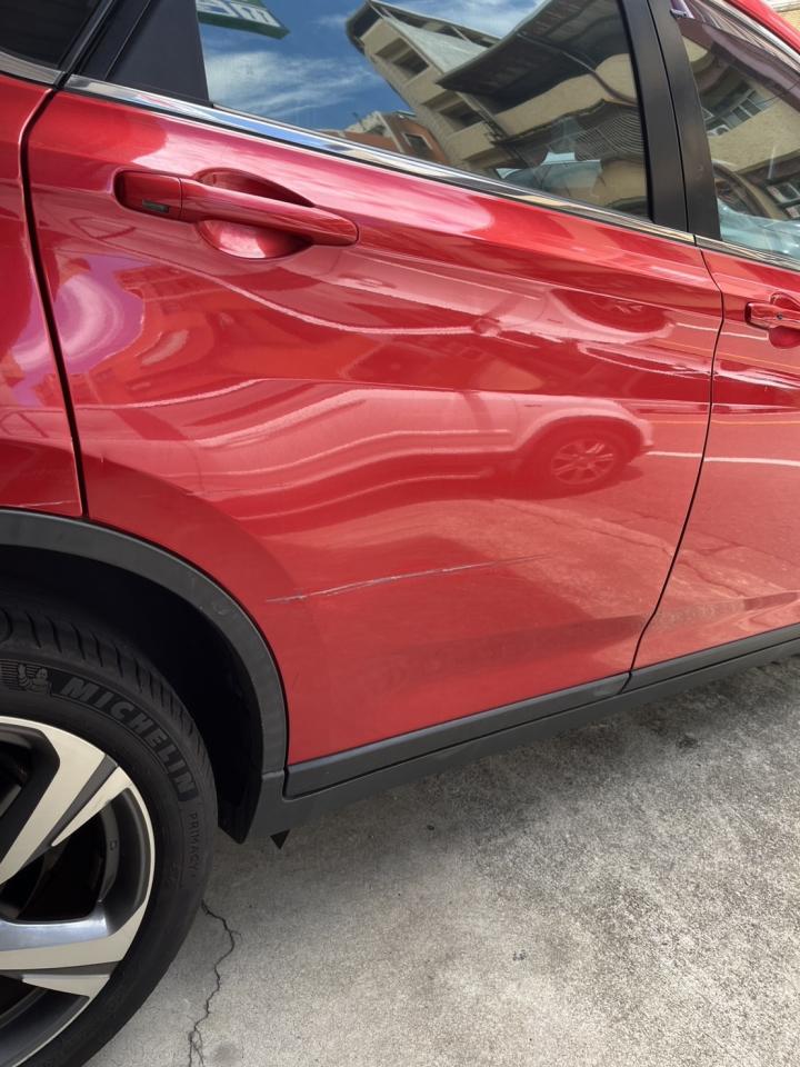 汽車板金烤漆案件圖片