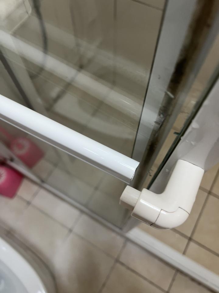 淋浴拉門安裝維修案件圖片