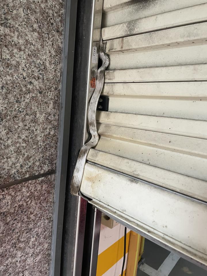 鐵捲門維修案件圖片