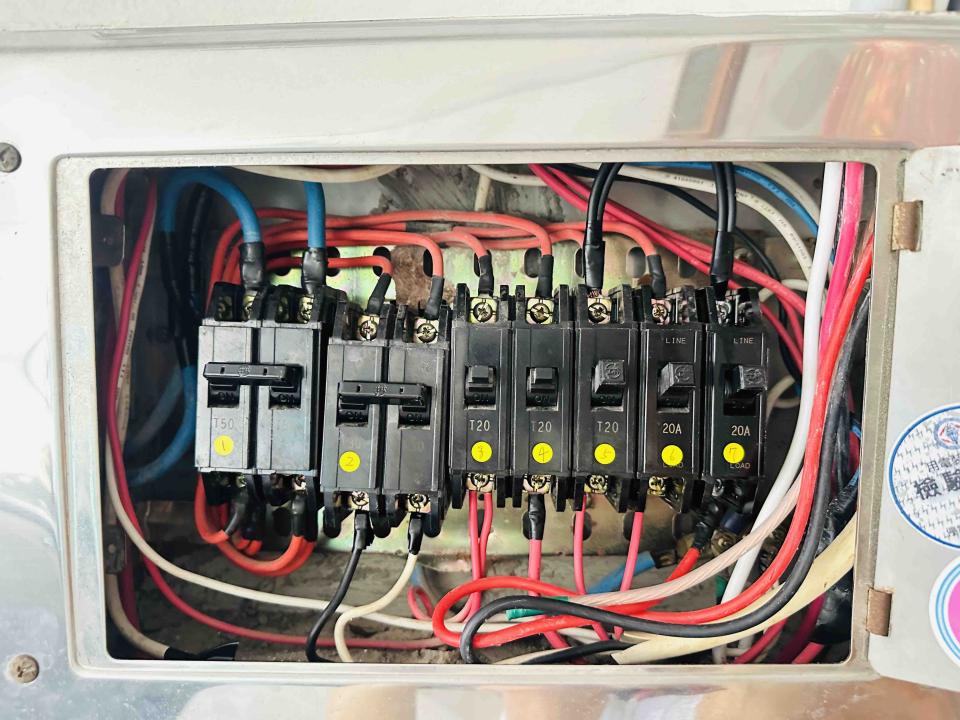 電線裝修案件圖片 電線裝修案件圖片