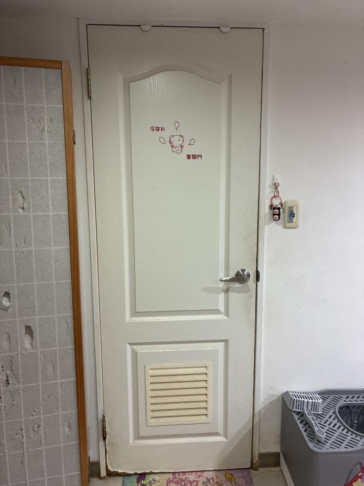 浴室門案件圖片