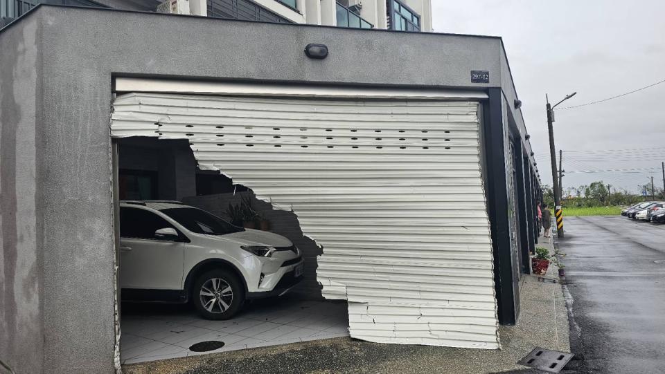 鐵捲門維修案件圖片
