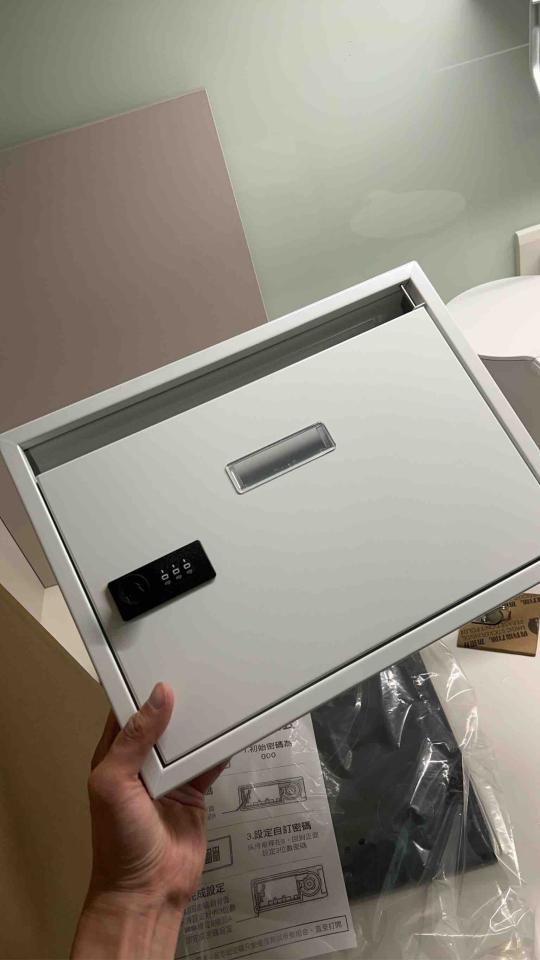 電視壁掛架安裝案件圖片 電視壁掛架安裝案件圖片