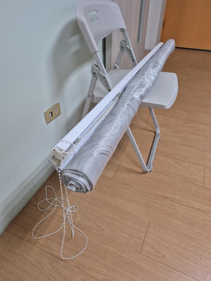 窗簾安裝維修案件圖片