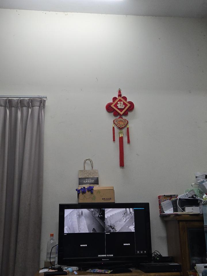 電視壁掛架安裝案件圖片 電視壁掛架安裝案件圖片
