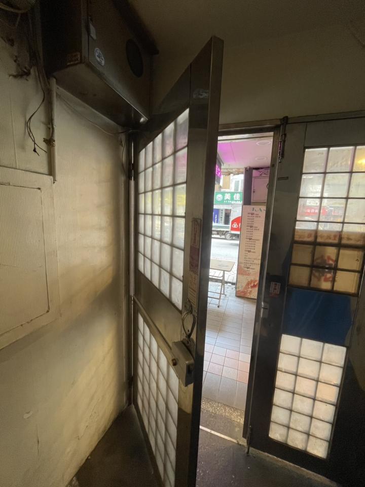 門片維修案件圖片 門片維修案件圖片