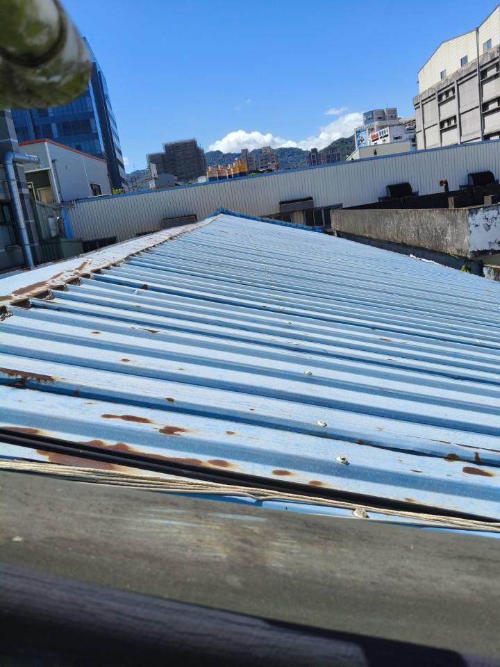 鐵皮屋頂案件圖片