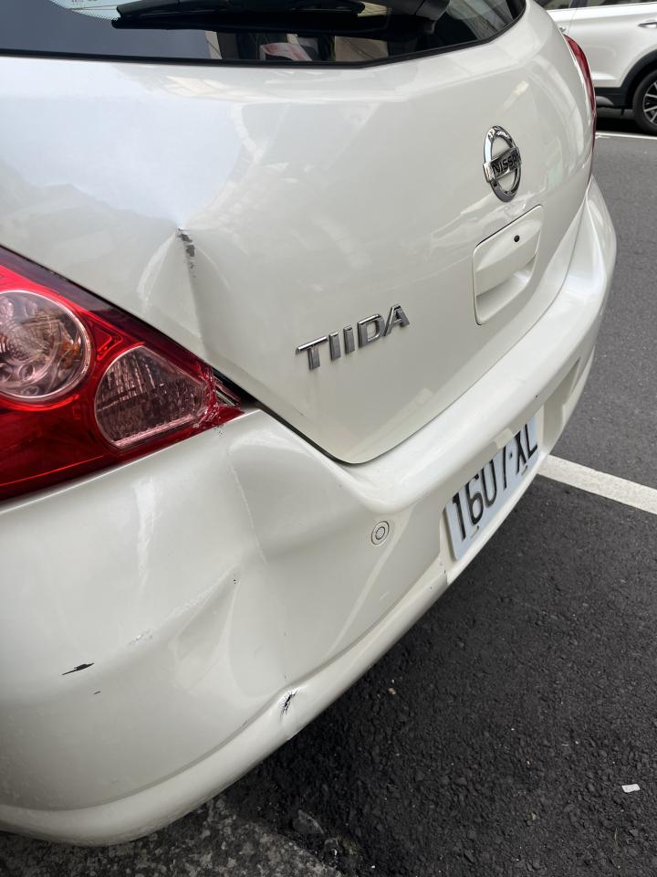 汽車板金烤漆案件圖片