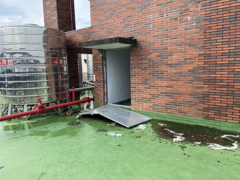 門片安裝案件圖片
