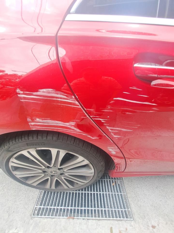 汽車板金烤漆案件圖片