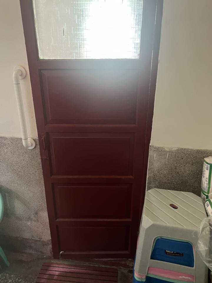 浴室門案件圖片