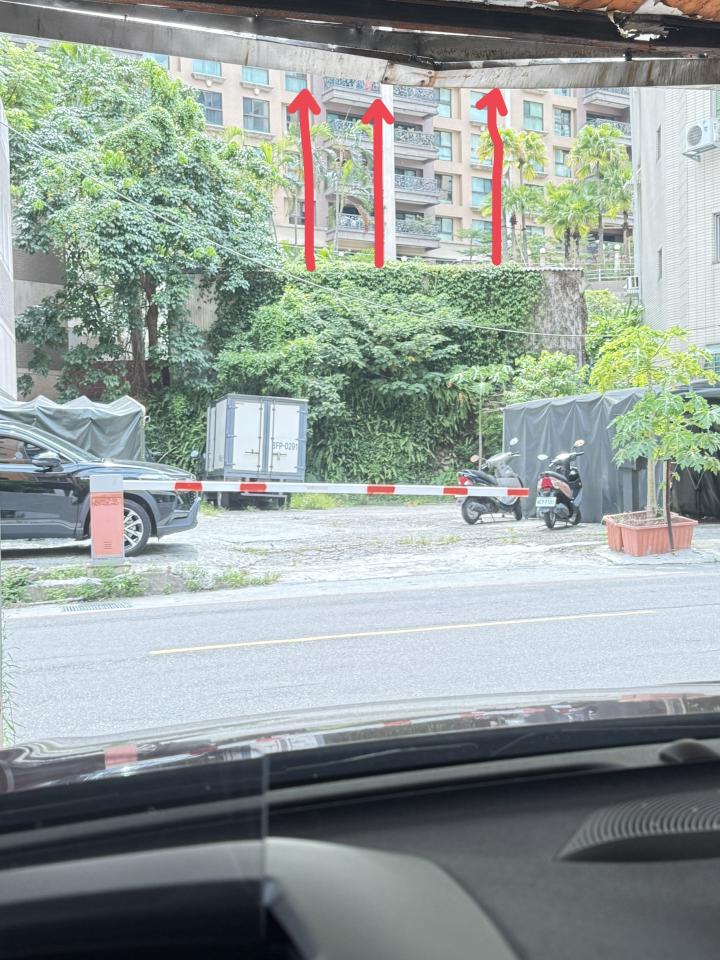 鐵皮屋頂案件圖片