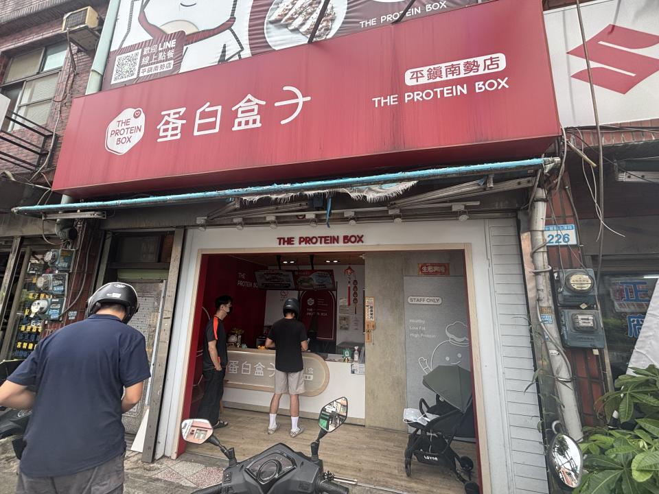 遮雨棚安裝案件圖片