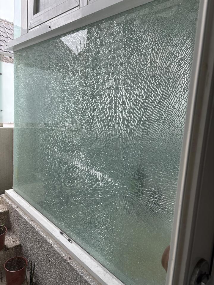 汽車玻璃修補案件圖片