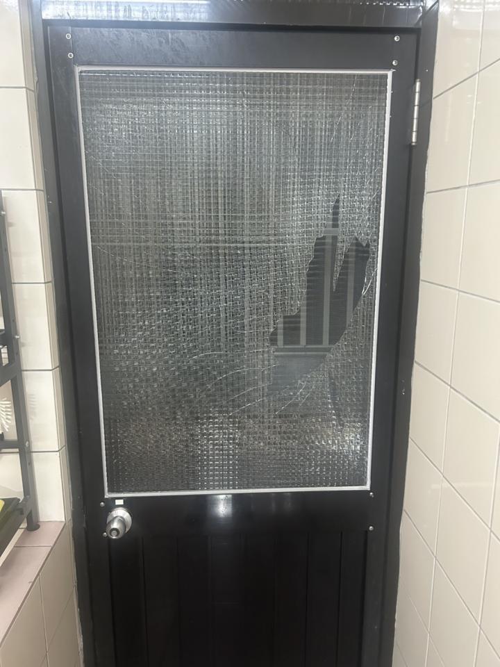 鋁門窗案件圖片