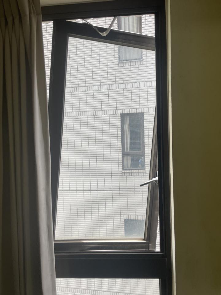 窗戶維修案件圖片