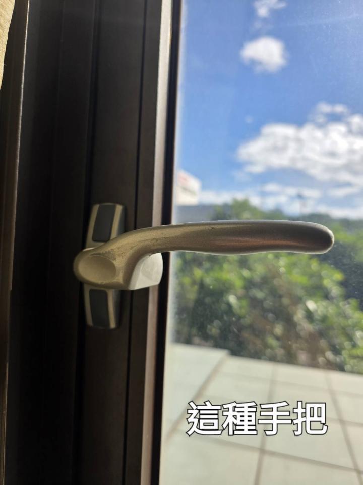 窗戶維修案件圖片