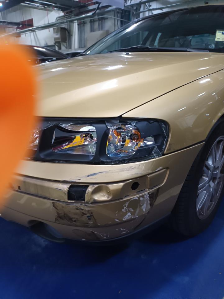 汽車板金烤漆案件圖片