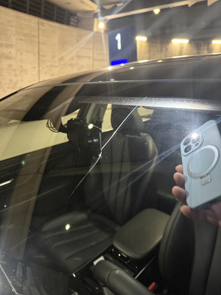 汽車玻璃修補案件圖片