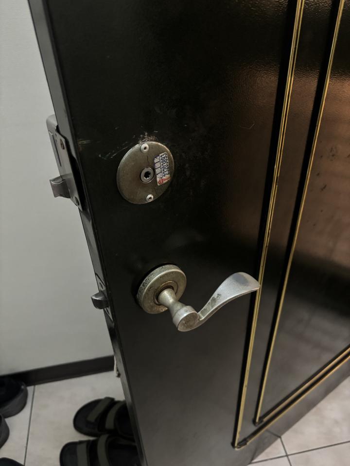 門片維修案件圖片