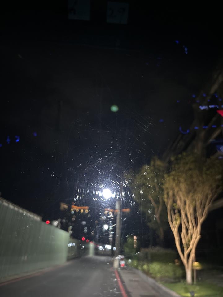 汽車玻璃修補案件圖片