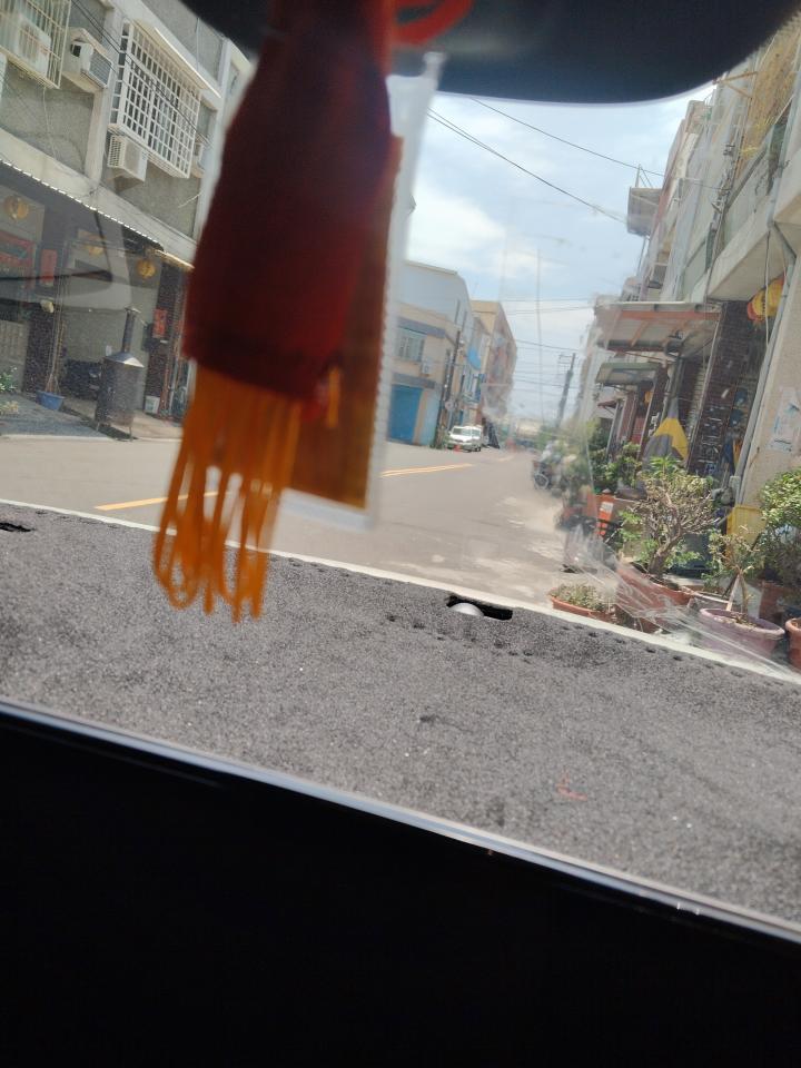 汽車玻璃修補案件圖片