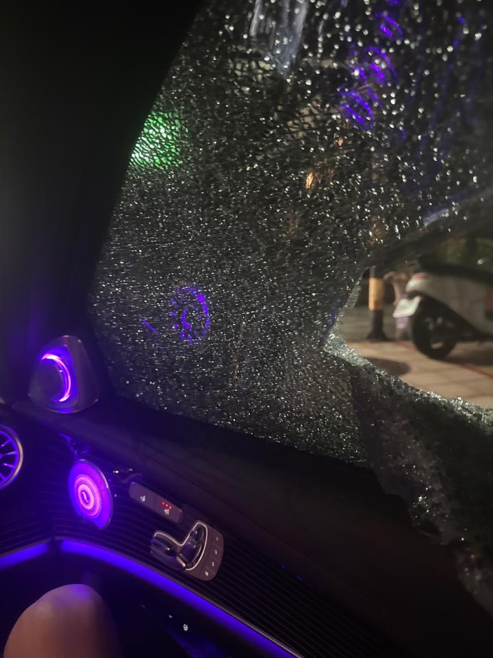 汽車玻璃修補案件圖片