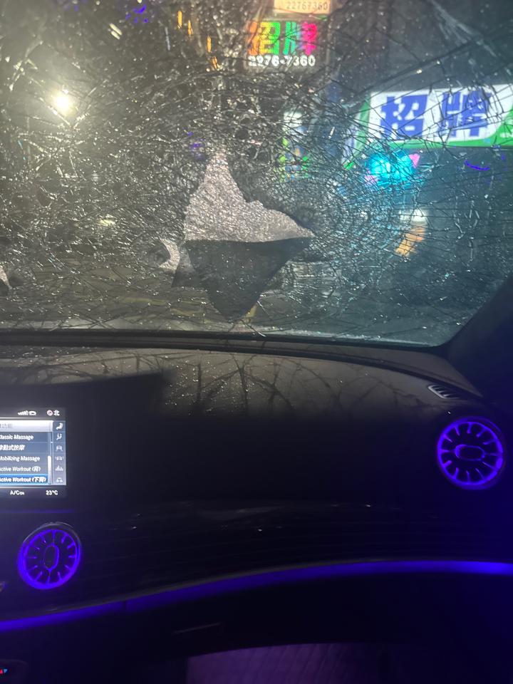 汽車玻璃修補案件圖片