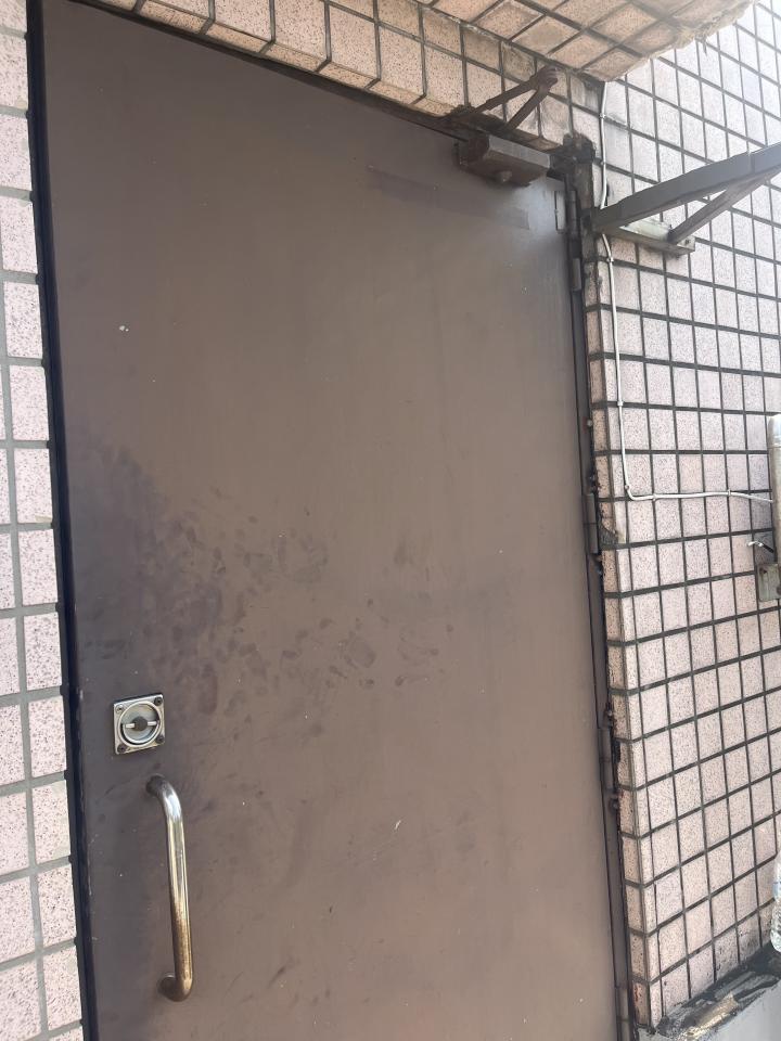 門片維修案件圖片 門片維修案件圖片