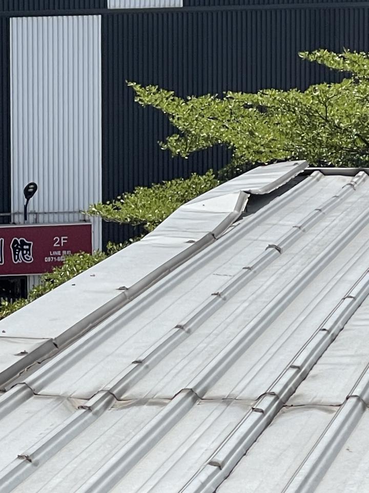 鐵皮屋頂案件圖片