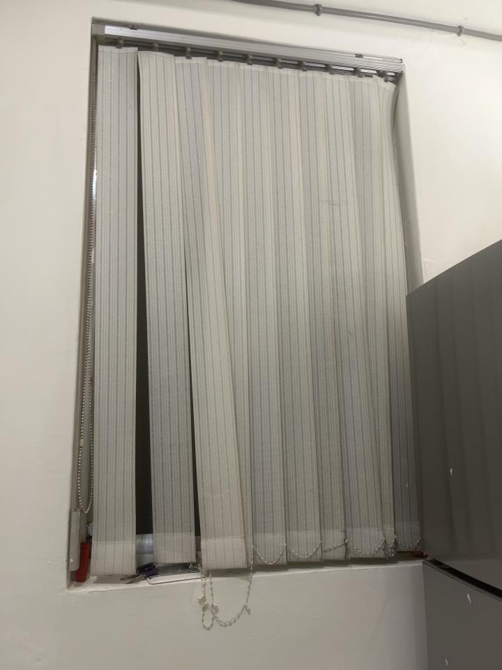 窗簾安裝維修案件圖片
